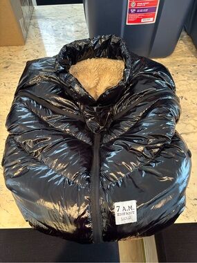 7 A.M. Enfant Baby Car Seat Muff Shiny Black